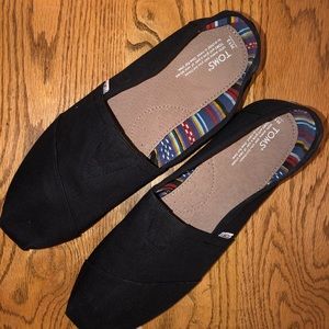 Men’s Toms